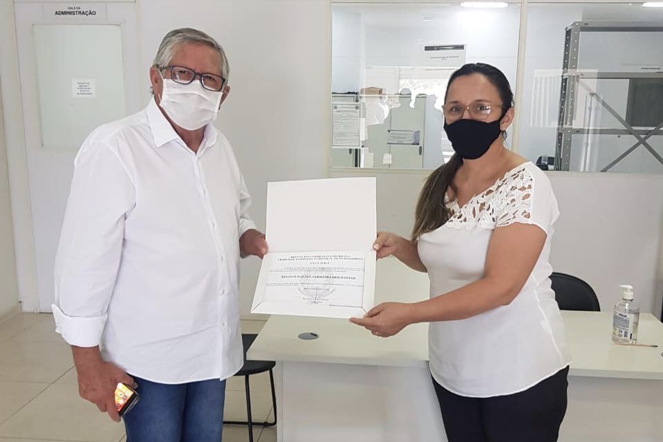 Ângelo Ferreira é diplomado prefeito reeleito de Sertânia