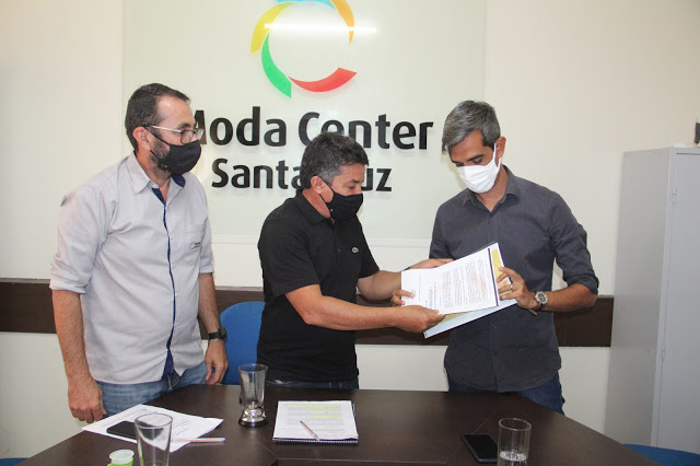 Gestores do Moda Center entregam demandas a Fábio Aragão