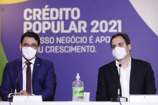 Governo reduz taxa de juros e aumenta linhas do Crédito Popular