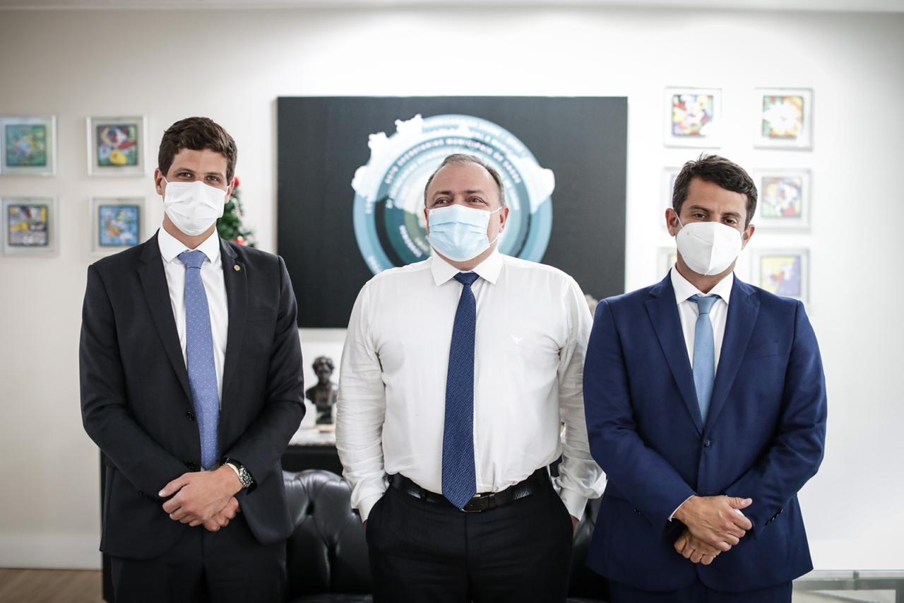 João Campos anuncia comitê para imunização contra o coronavírus