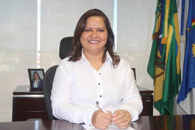 Ipojuca antecipa salário dos servidores municipais