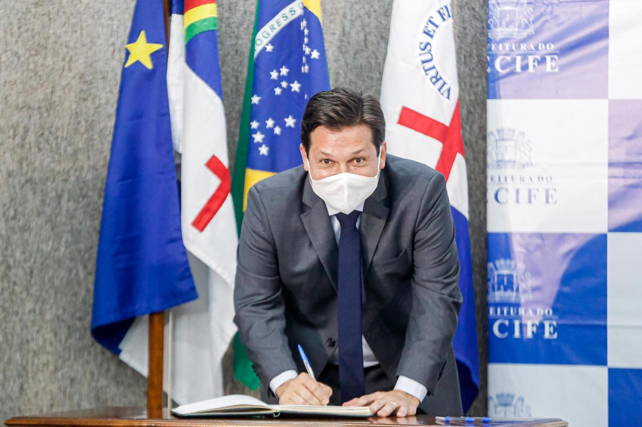 TCE determina suspensão de aluguel iniciado por Geraldo Julio