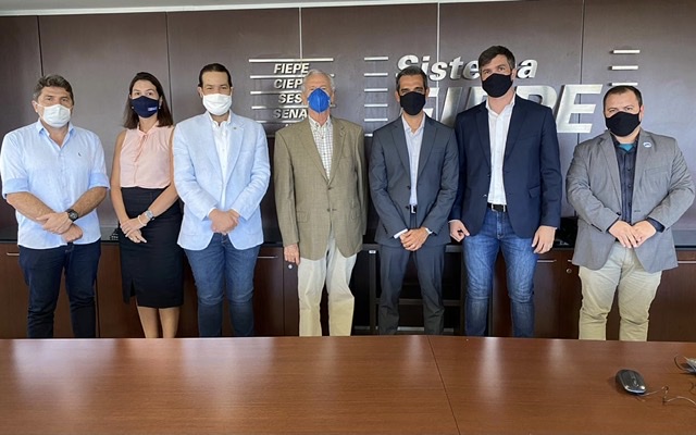 Diogo comemora permanência de cursos do SENAI em Santa Cruz