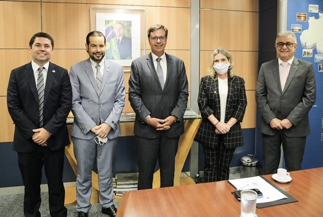 Em reunião no MTur, Diogo destaca importância turística do Agreste