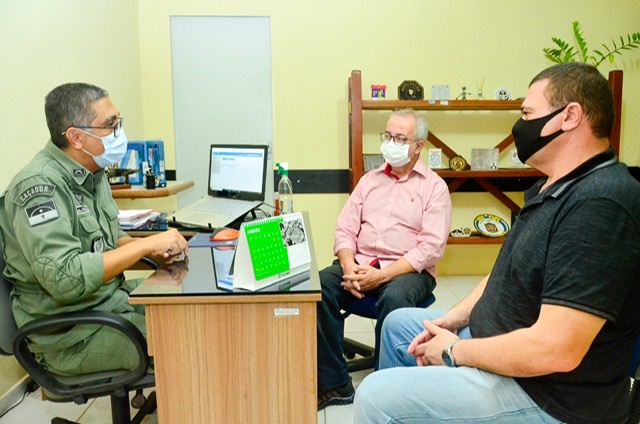 Prefeito de Gravatá alinha ações junto ao comando da Polícia Militar