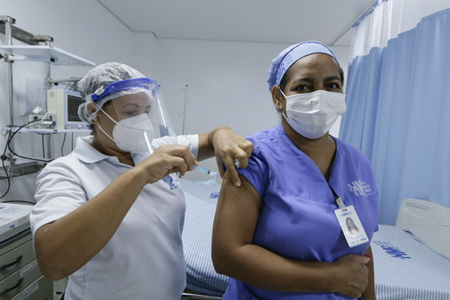 Prefeitura do Recife já vacinou 2.714 pessoas contra a Covid