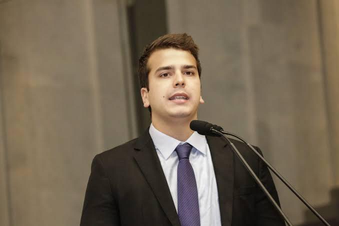 Deputado destaca atuação parlamentar no combate à pandemia