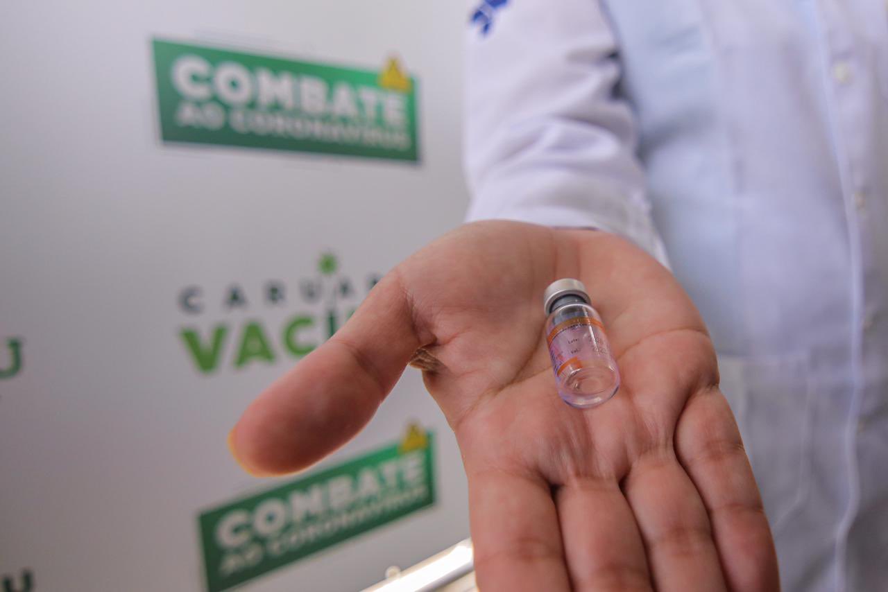 Caruaru recebe quase 6 mil doses da CoronaVac