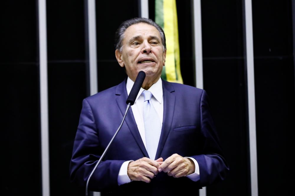 Cenário Político: a hora de parar