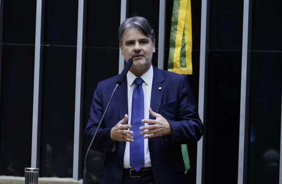 Raul Henry quer CPI para investigar colapso da saúde no Amazonas