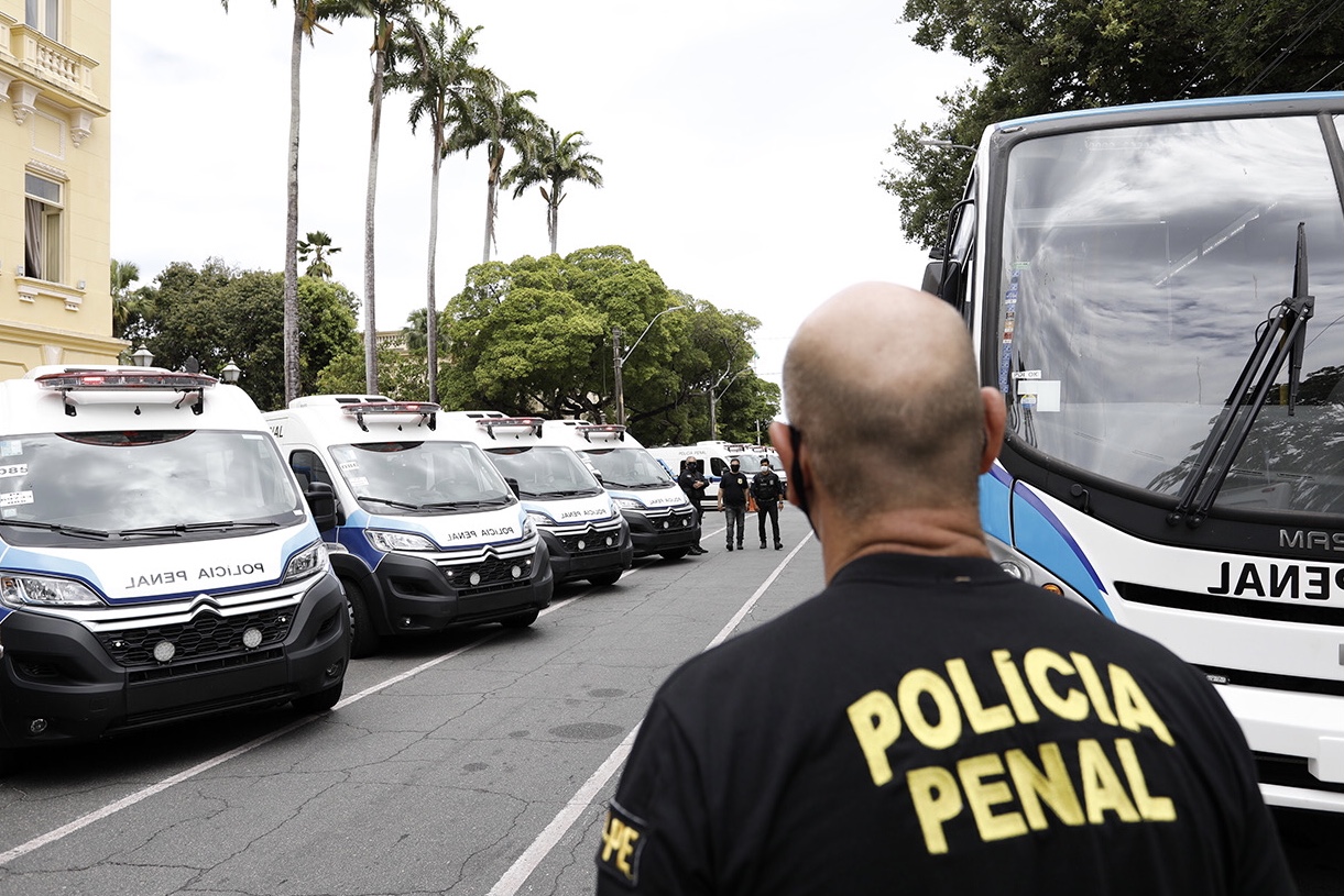 Sistema prisional de Pernambuco é reforçado com novos veículos
