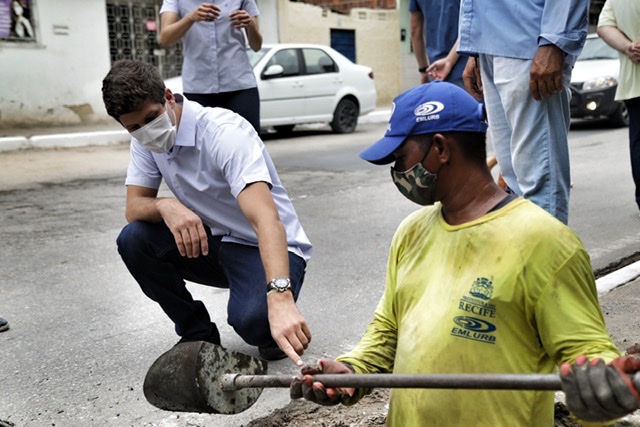 Prefeito do Recife acompanha ações de limpeza e de prevenção
