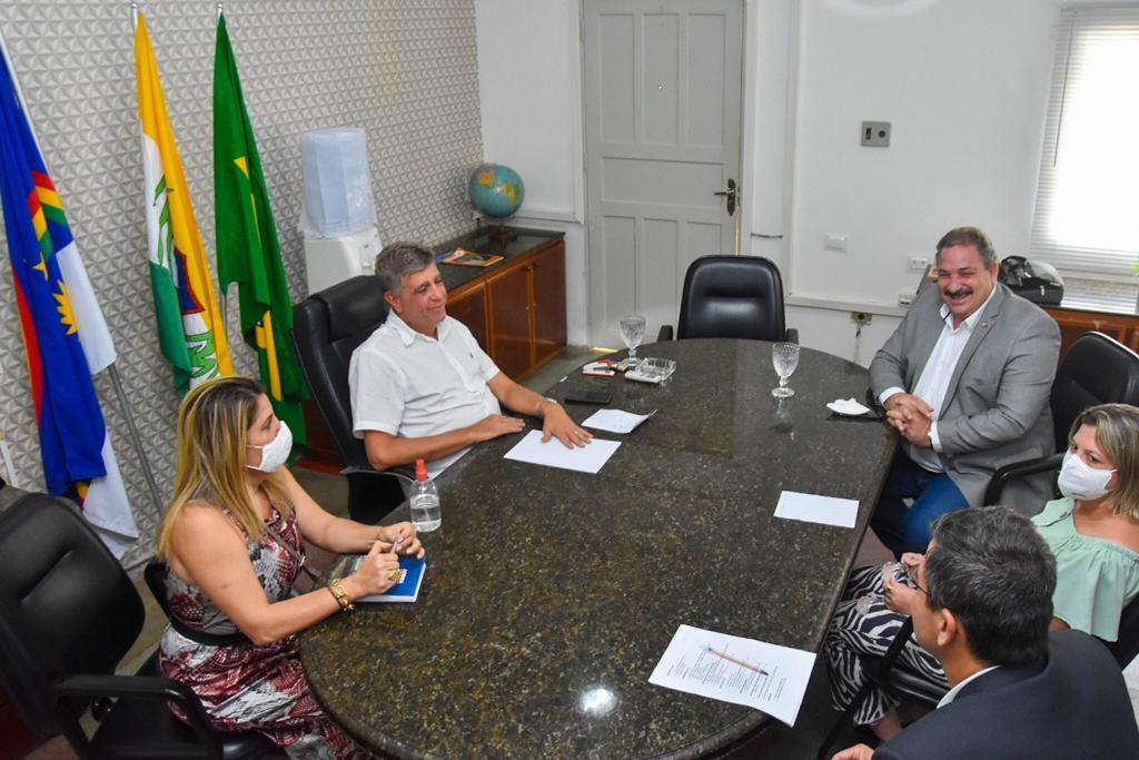 Eriberto reafirma compromisso com gestão de Marinaldo Rosendo