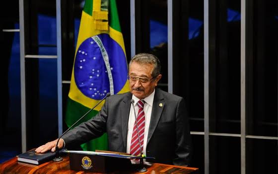 Senador paraibano morre vítima de Covid-19