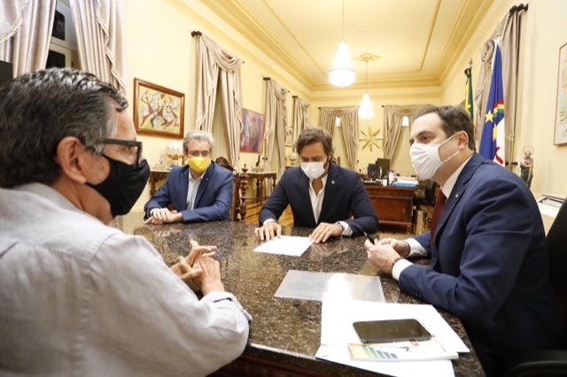 Auxílio emergencial do Carnaval é sancionado por Paulo Câmara