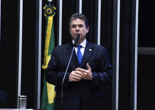 André quer aproximar Câmara dos legislativos estaduais e municipais