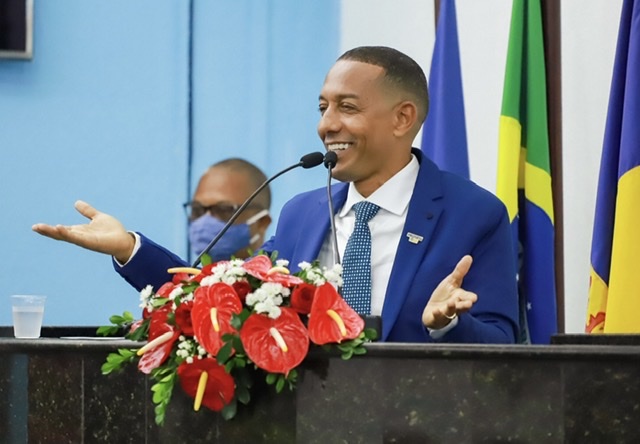 Em Olinda, Lupércio anuncia pacote de ações para 2021