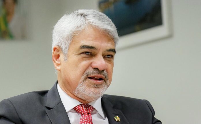 Cenário Político: Humberto recebe aval para disputar o Palácio