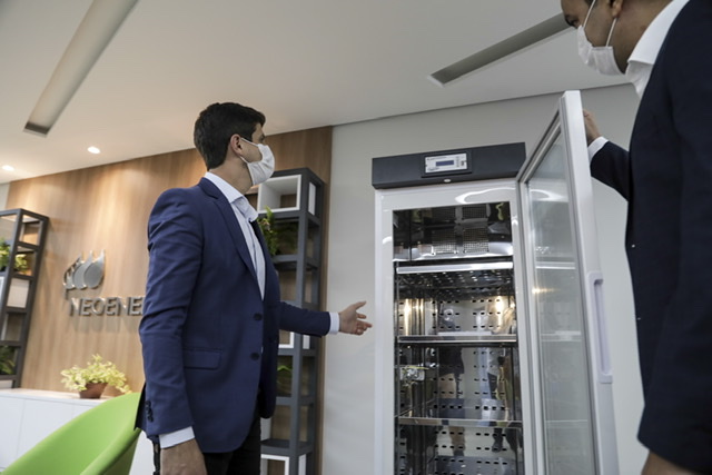 Recife recebe 20 refrigeradores da Celpe para armazenar vacinas