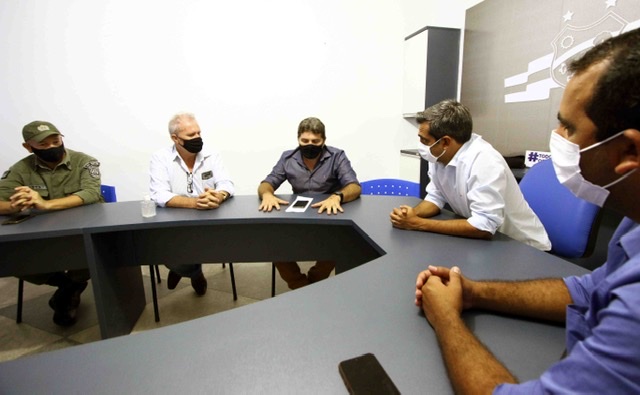 Adagro visita Santa Cruz e discute reabertura do Matadouro