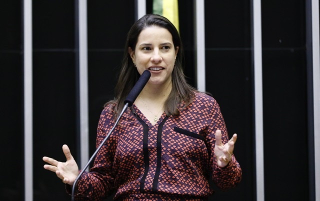 Cenário Político: Raquel segue voando em céu de brigadeiro