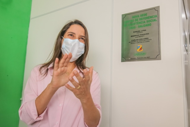 Raquel Lyra entrega nova sede do CRAS no bairro do Salgado