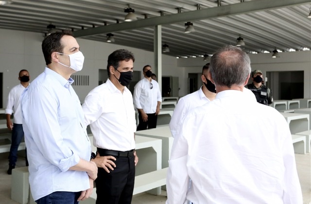 Paulo Câmara  vistoria unidade prisional de Itaquitinga