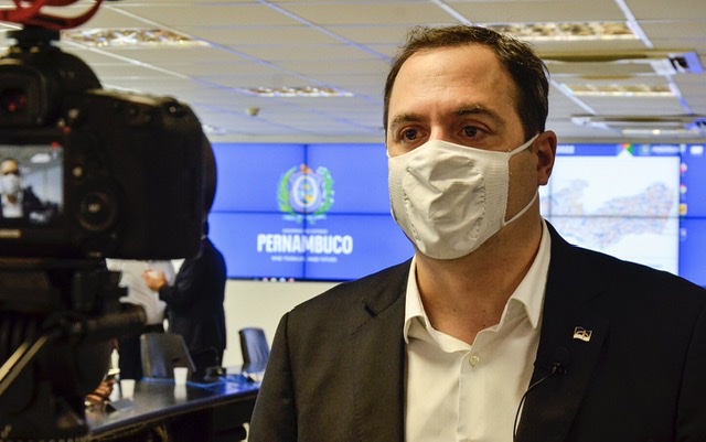 Paulo coordena reunião de monitoramento de obras no estado