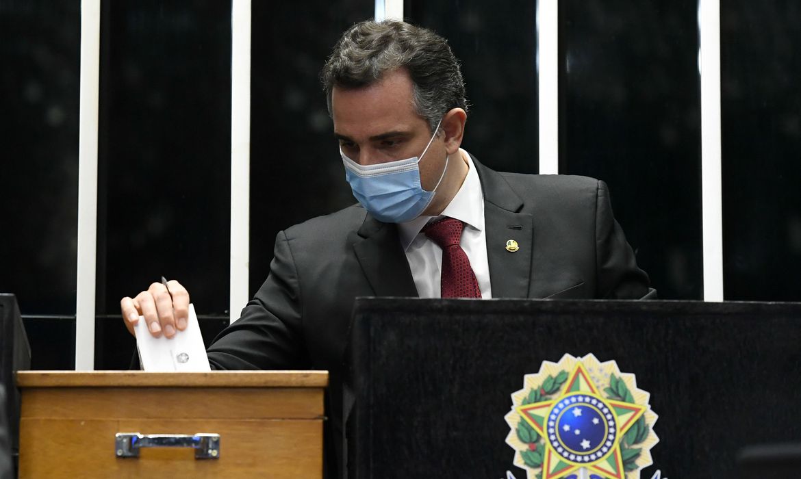 Senado elege integrantes da Mesa Diretora