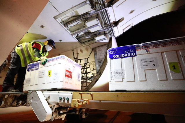 Pernambuco recebe mais 110.800 doses de CoronaVac