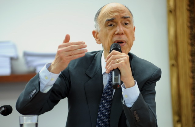 Marco Maciel testa positivo para o novo coronavírus