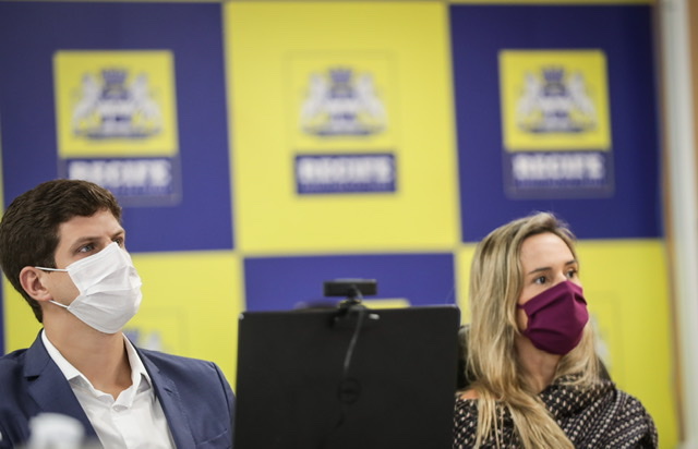 João Campos comanda segunda reunião de secretariado