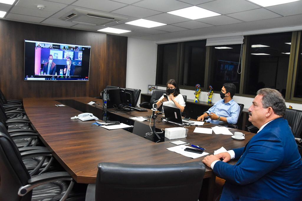 Eriberto defende mobilização para ampliar recursos aos municípios