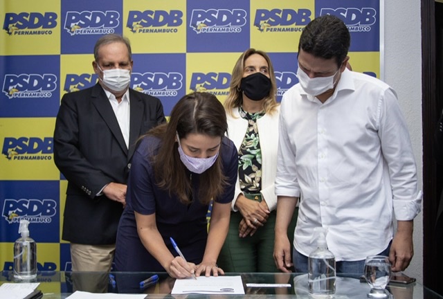 Raquel assume comando do PSDB e fala em unir Pernambuco
