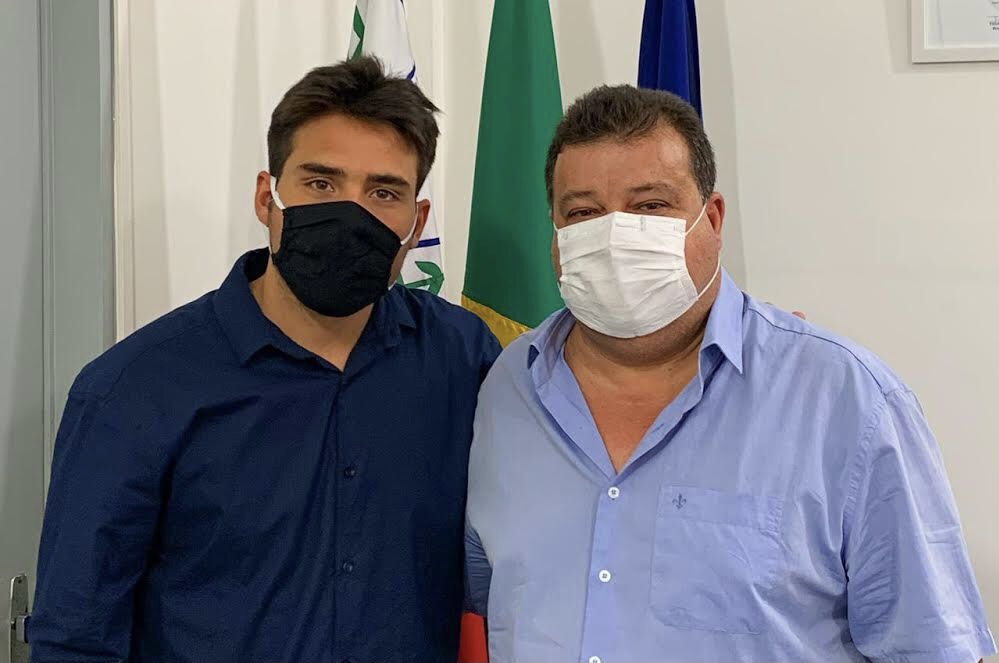 João Paulo Costa destina duas ambulâncias para São Caetano