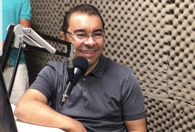 Edilson Tavares recebe autorização para compra de vacinas