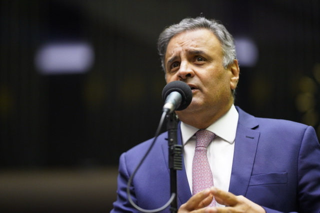 Aécio assume Comissão de Relações Exteriores da Câmara
