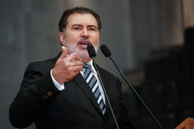 Tony Gel pede ao Estado auxílio para os artistas de Caruaru