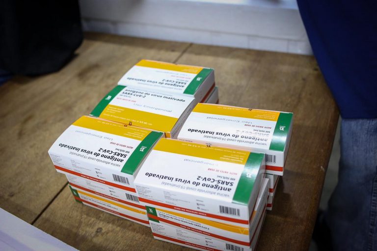 Câmara de Garanhuns aprova projeto para compra de vacinas