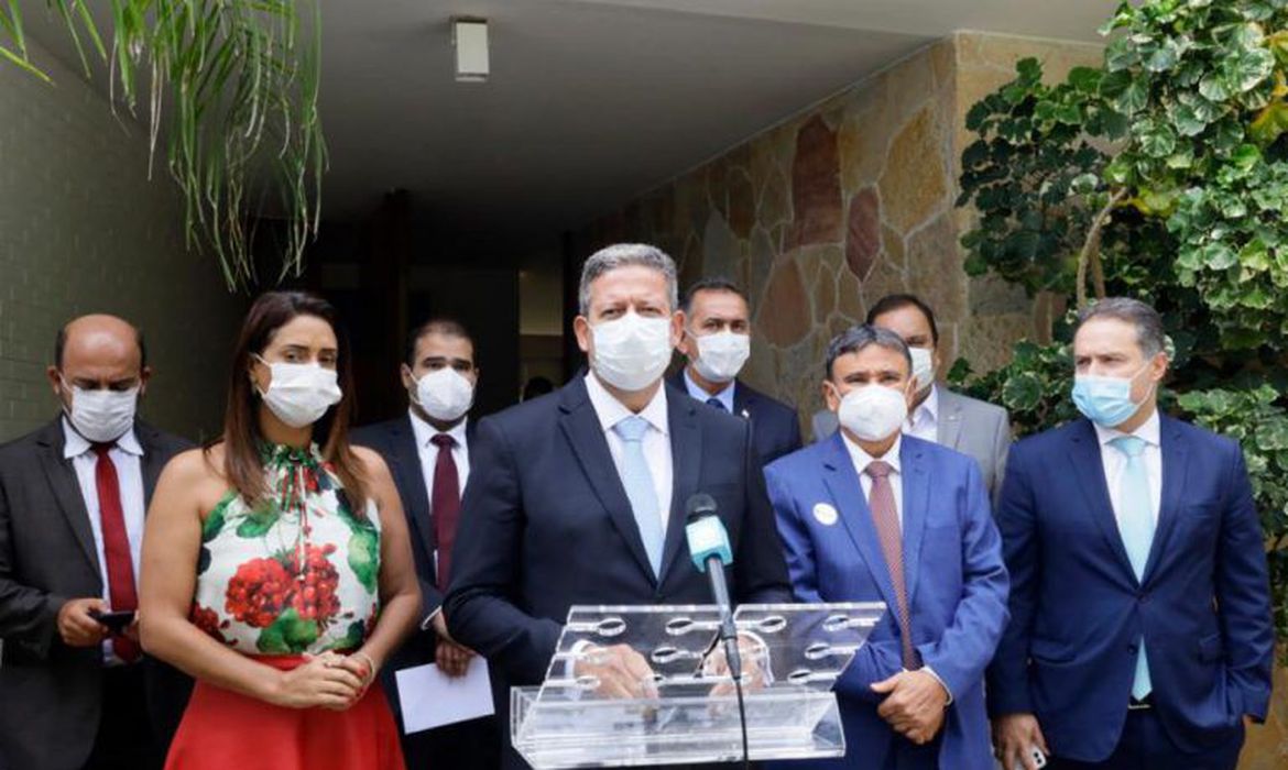 Acordo com governadores destina R$ 14,5 bilhões para saúde