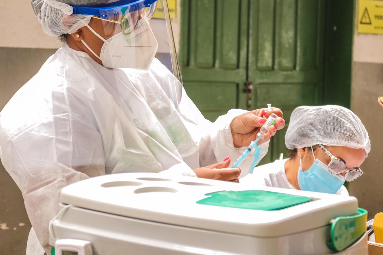 Caruaru recebe 6.280 novas doses da CoronaVac