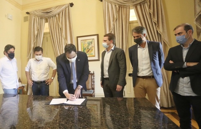 Deputado atua para alavancar potencial logístico de Suape