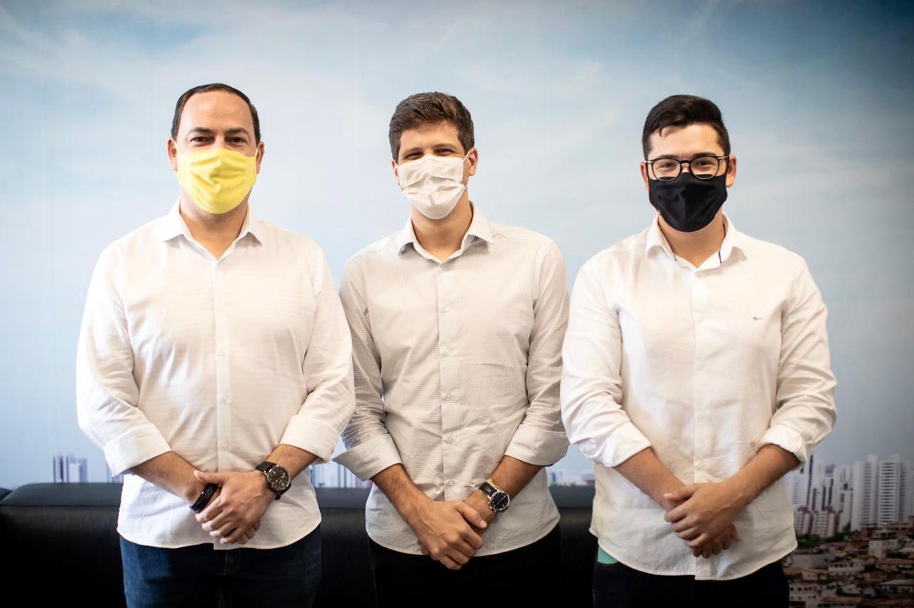 Sivaldo Albino tem reuniões com João Campos e Paulo Câmara