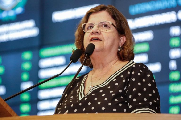 Teresa Leitão repercute análise da CNBB sobre pandemia