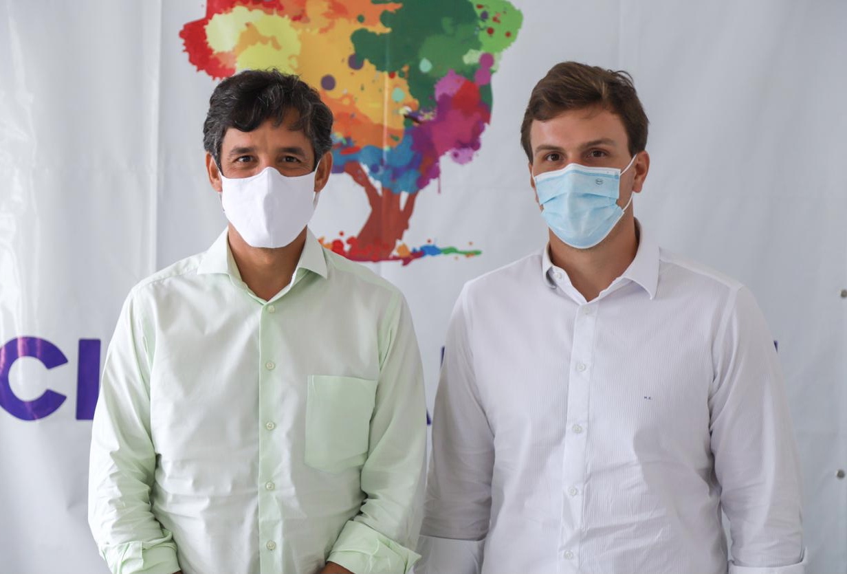 Miguel se reúne com Daniel Coelho e Roberto Magalhães