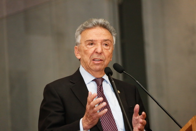 José Queiroz manifesta apoio à CPI da Covid no Senado