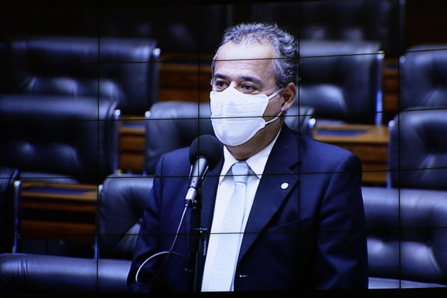 Danilo pede mobilização por derrubada de veto que garante tablets e internet para alunos e professores