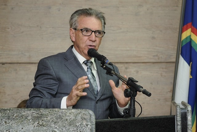 Lula Tôrres propõe socorro a artistas de Caruaru