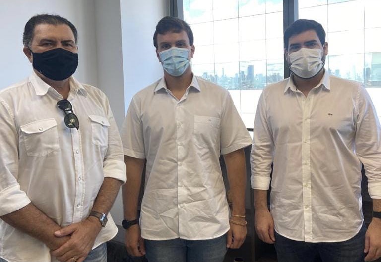 Miguel Coelho, Tony Gel e Tonynho discutem futuro do MDB