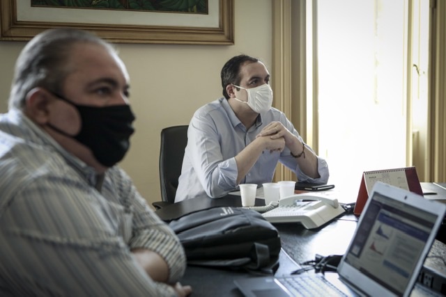 Paulo Câmara anuncia a abertura de mais 50 leitos de UTI